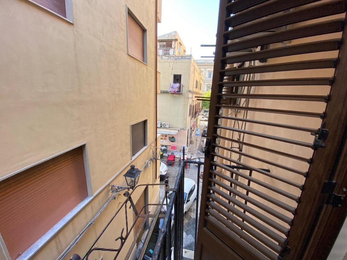 Tanto Di Cappello Home باليرمو المظهر الخارجي الصورة